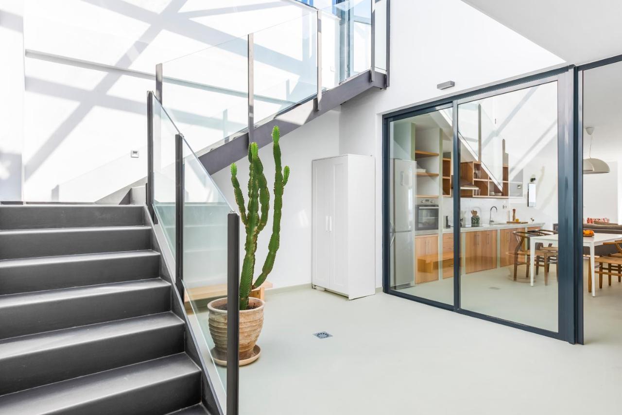 ポリス・デ・アボナ Modern Design House With Roof Terraceヴィラ エクステリア 写真