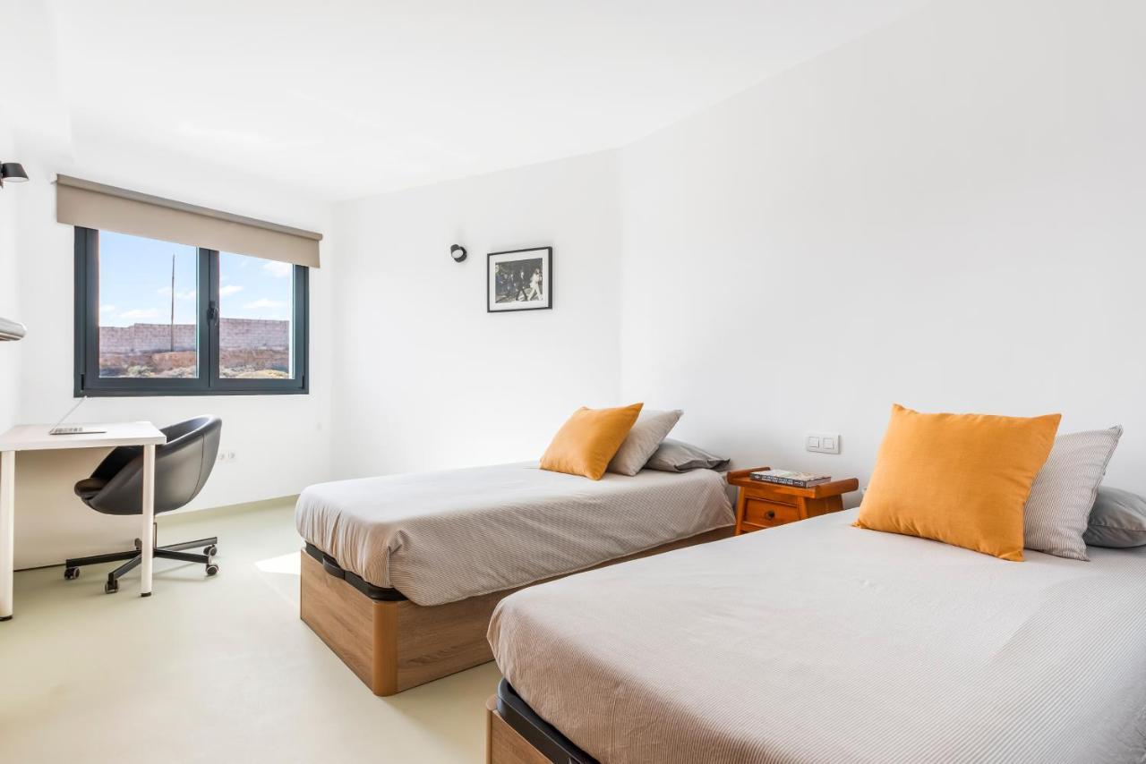 ポリス・デ・アボナ Modern Design House With Roof Terraceヴィラ エクステリア 写真